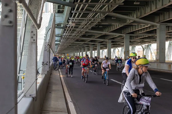 Zbliżenie Motocyklistów Biorących Udział Trasie Five Boro Bike Brooklynie Usa — Zdjęcie stockowe