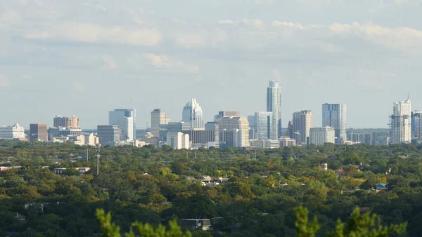 Cielo Blu Nuvoloso Sopra Grattacieli Della Città Austin Usa — Foto Stock