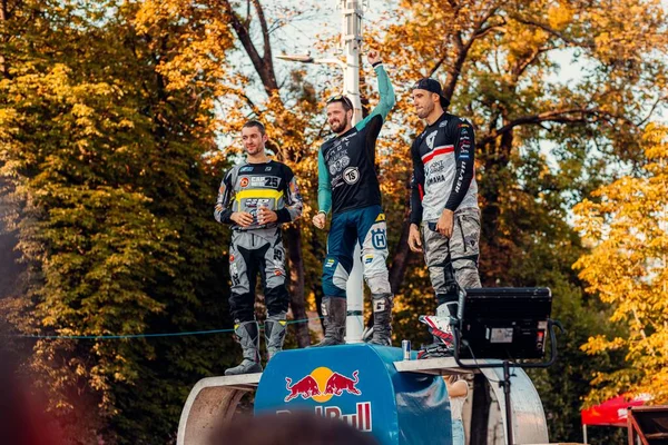 Los Ganadores Celebración Victoria Durante Red Bull Rumanos Enduro Duro —  Fotos de Stock