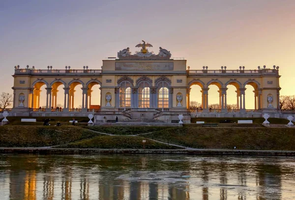 Vacker Utsikt Över Gloriette Schonbrunn Wien Vid Solnedgången — Stockfoto