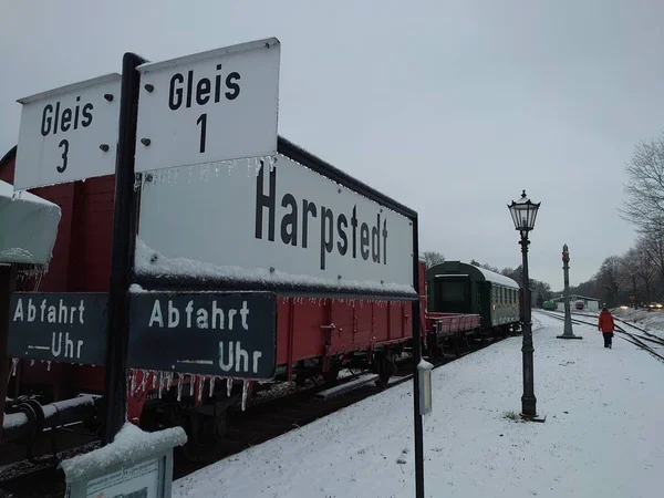 Closeup Shot German Signs Harpstedt Train Station Winter Abfahrt Departure — Stock Photo, Image