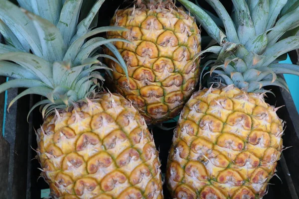 Closeup Shot Fresh Pineapple Farmers Market Kona Hawaii — Stock Photo, Image