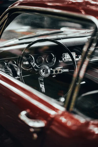 Closeup Steering Wheel Classic Red Car — Stock Photo, Image