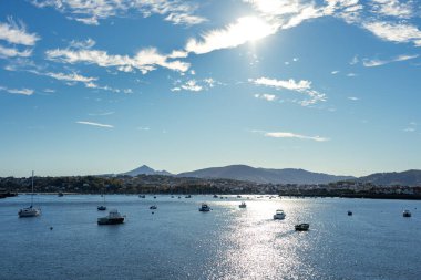 İspanya, Hondarribia 'da deniz manzarası çok güzel.