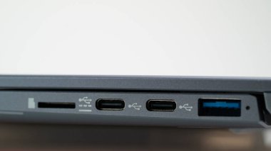 Defterin çeşitli girdilerinin yakın plan görüntüsü