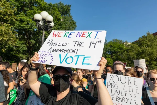 Washington Square Park New York 2022 Des Manifestants Tenant Des — Photo