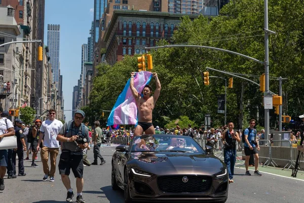 People Celebrating Pride Month Parade 2022 Streets New York City — Stock Photo, Image