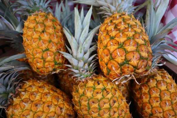 Closeup Shot Fresh Pineapple Farmers Market Kona Hawaii — Stock Photo, Image