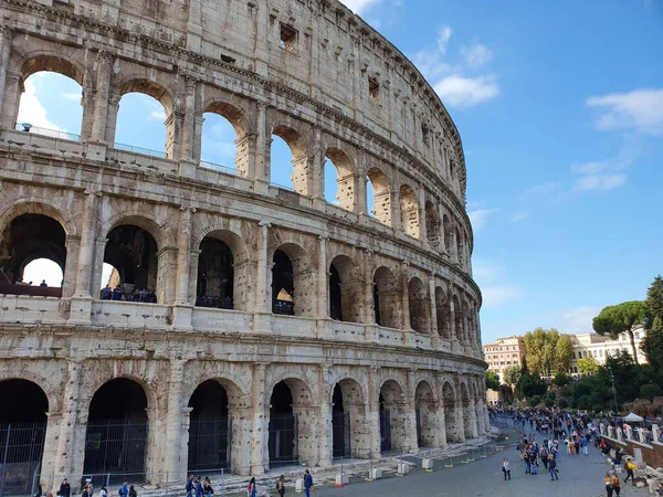 Historyczne Koloseum Słoneczny Dzień Rzymie Włochy — Zdjęcie stockowe