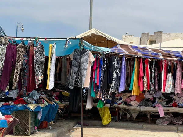 Fas 'ta ikinci el giysi pazarı