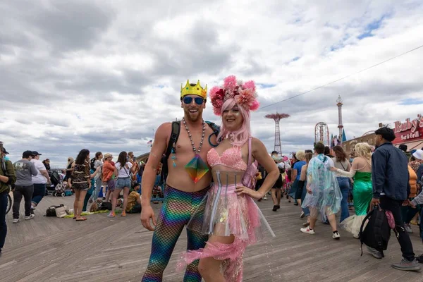 People 40Th Annual Mermaid Parade Coney Island — Stock Photo, Image