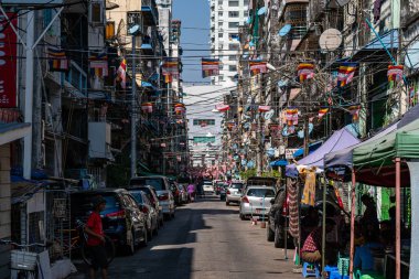 Yazın Myanmar 'daki Yangon şehir merkezi manzarası.