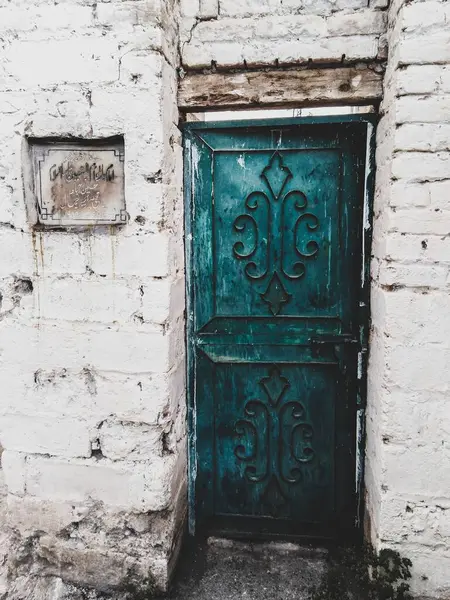 Μια Παλιά Πόρτα Του Κτιρίου Στην Πόλη Parachinar — Φωτογραφία Αρχείου