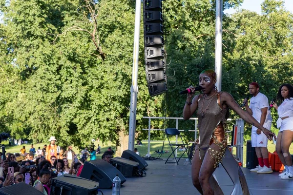 Closeup Shot Singer 13Th Annual Juneteenth Celebration Prospect Park Brooklyn — Stock Photo, Image