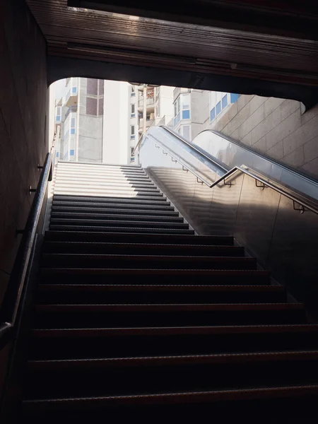 Uma Vista Olhos Pelas Escadas Que Vêm Metro Berlim — Fotografia de Stock