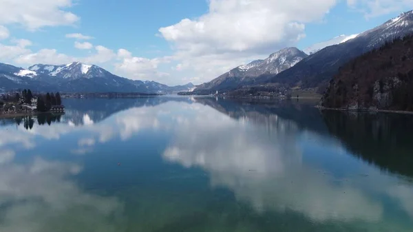Beyaz Bulutlu Wolfgang Gölü Nün Güzel Manzarası Avusturya Nın Ünlü — Stok fotoğraf
