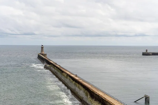 View Tynemouth Pier South Shields South Pier Lighthouse Mouth River — стоковое фото