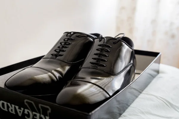 Par Elegantes Sapatos Masculinos Clássicos Pretos — Fotografia de Stock
