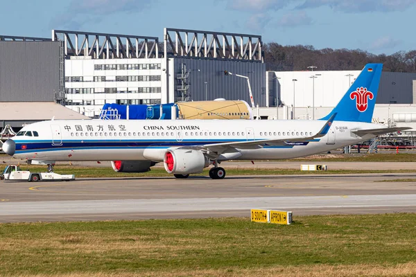 China Southern Airlines Airbus A321 271N Ayaw 7610 Hamburg Finkenwerder — Stock Photo, Image