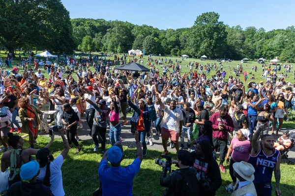Una Folla Alla Celebrazione Annuale Del Giugno Prospect Park Brooklyn — Foto Stock