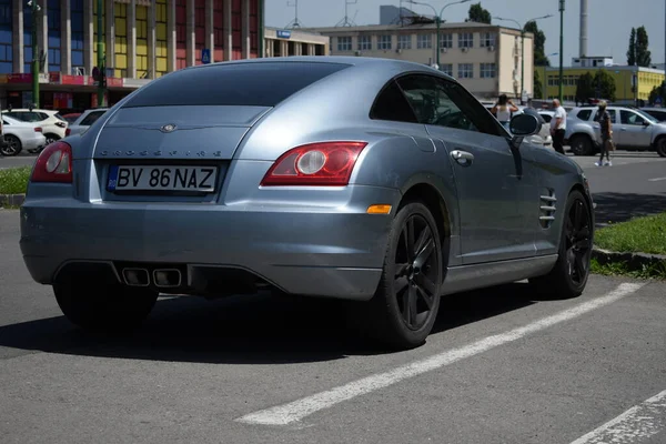 Chrysler Crossfire Zaparkowany Ulicy Brasov Rumunia — Zdjęcie stockowe