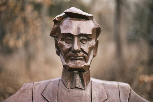 Una Statua Abraham Lincoln Nell Overland Park Arboretum Botanical Gardens — Foto Stock