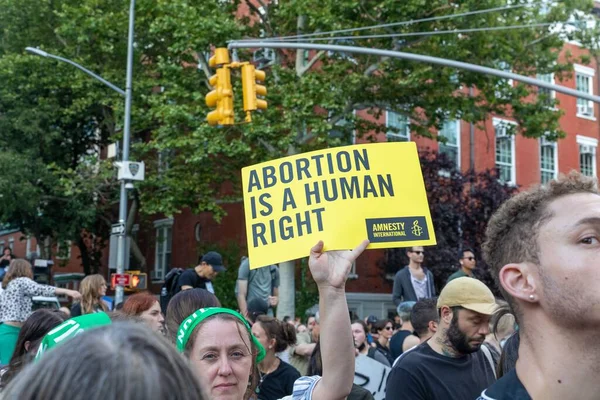 Gente Protesta Nueva York Después Que Corte Suprema Anule Roe — Foto de Stock