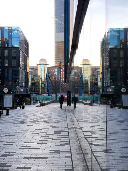Vertical Shot Modern Buildings Reflections Glass Windows Manchester England — Stock Photo, Image
