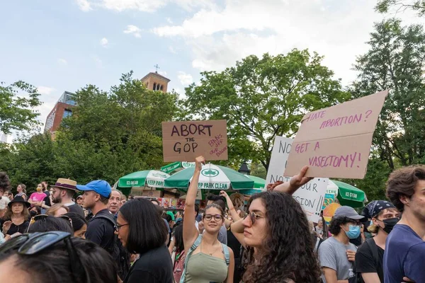 Manifestanti Hanno Mostrato Cartelli Cartone Sulla Libertà Del Corpo Dopo — Foto Stock