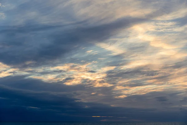 ビーチの美しい景色 ジャージーのセント オーエン 日没のチャンネル諸島 — ストック写真