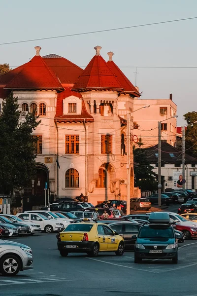 Plano Vertical Una Escena Urbana Atardecer Iasi Rumania — Foto de Stock