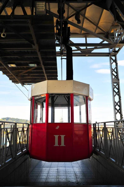 Vertical Shot Cable Car Showing Views Barcelona Spain — Stock Photo, Image