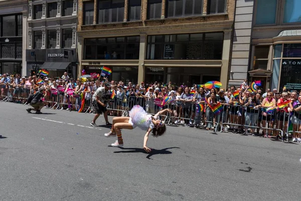 Pessoas Que Celebram Parada Mês Orgulho 2022 Nas Ruas Nova — Fotografia de Stock