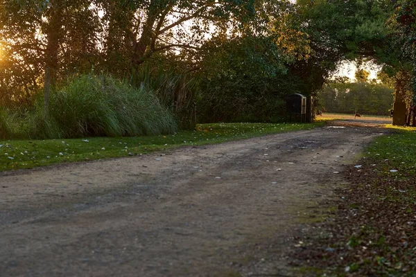 Amplio Camino Despejado Que Conduce Arco Natural Del Jardín Las — Foto de Stock