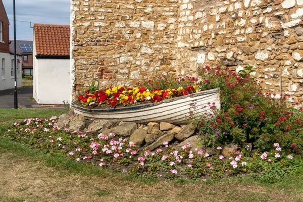 Wioślarski Wyświetlacz Kwiatów Kształcie Łodzi Miejscowości Cullercoats — Zdjęcie stockowe