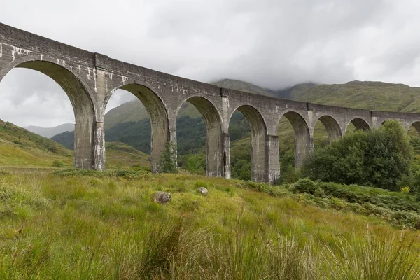 Das Glenfinnan Viadukt Die Berühmte Harry Potter Brücke Schottland Großbritannien — Stockfoto