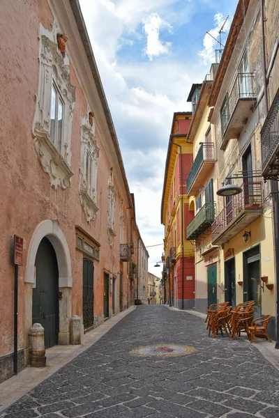 Eine Vertikale Aufnahme Einer Engen Straße Caiazzo Italien — Stockfoto