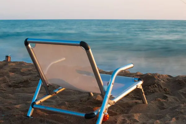 Uma Cadeira Praia Dobrável Costa — Fotografia de Stock