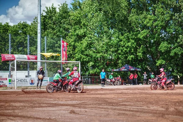 Grupo Pessoas Motocicletas Evento Automobilismo Halle Saxônia Anhalt Alemanha — Fotografia de Stock