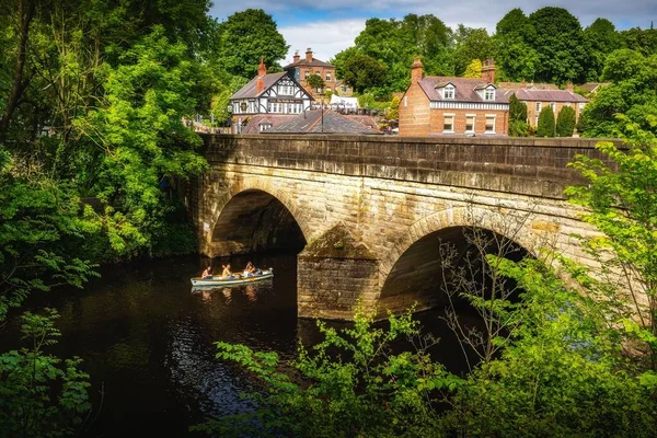 Groupe Personnes Faisant Kayak Dans Rivière Severn Près Pont Bewdley — Photo