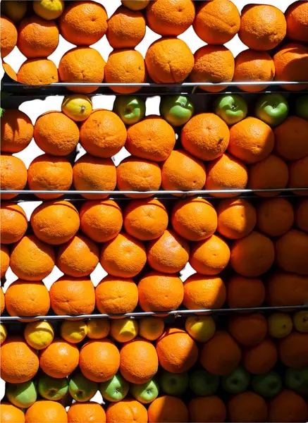 Vertical Shot Oranges Few Green Apples Lemons Arranged Neatly — Stock Photo, Image