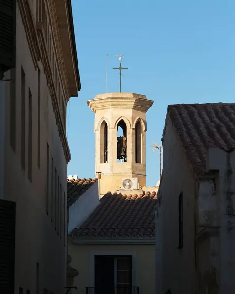 Een Verticaal Schot Van Een Klokje Toren Kerk — Stockfoto