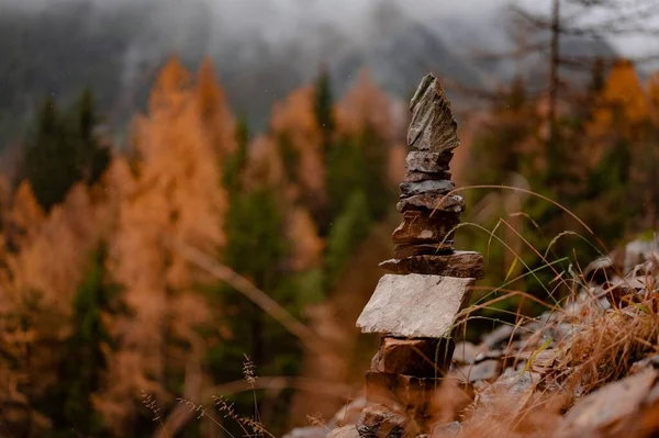 Little Stone Cairn Next Hiking Trail Oeschinenlake Kandersteg Switzerland Autumn — Stock Photo, Image