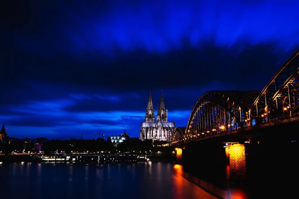 Une Vue Panoramique Cathédrale Cologne Nuit Allemagne — Photo