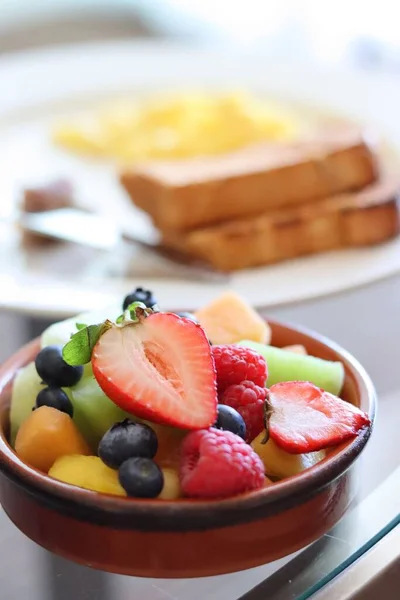 Vertical Shot Bowl Fruit Breakfast — Stock Photo, Image