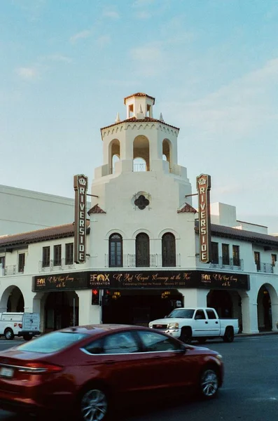 Riverside California Daki Fox Tiyatrosu Nun Dikey Sokak Görüntüsü — Stok fotoğraf