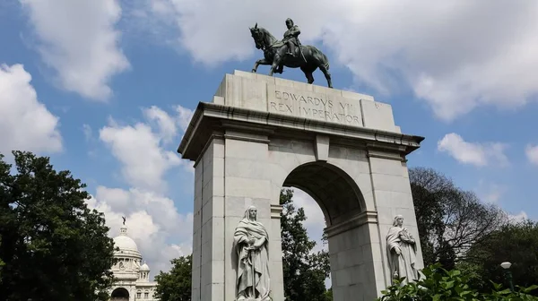 Estatua Del Rey Eduardo Sobre Arco Victoria Memorial Calcuta Bengala — Foto de Stock