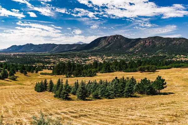 Vacker Bild Klippiga Bergen Från Monument Colorado — Stockfoto