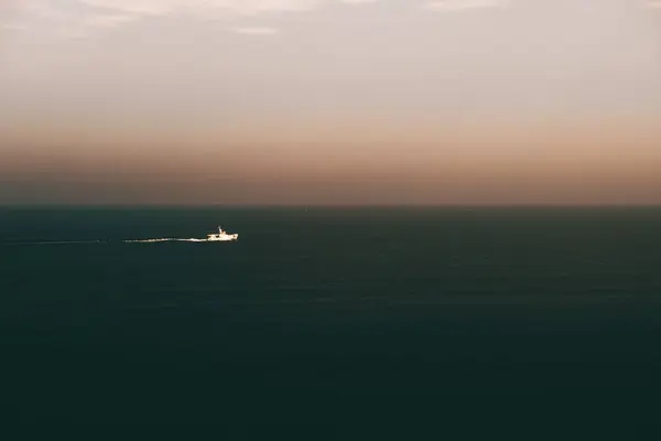 Ein Boot Der Ostsee Deutschland Bei Sonnenuntergang — Stockfoto