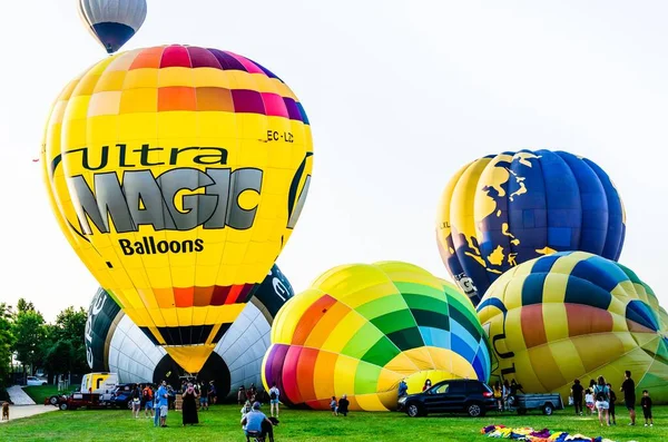 Színes Hőlégballonok Európai Léggömb Fesztivál Alatt Igualadában Spanyolországban — Stock Fotó